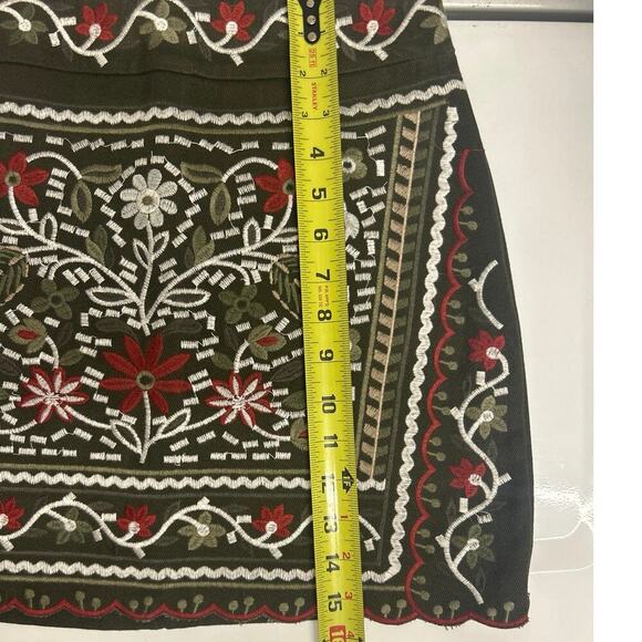 NWT Francesca’s Mi Ami Olive Green Floral Embroidered skirt size Small MSRP $54 - Picture 11 of 11